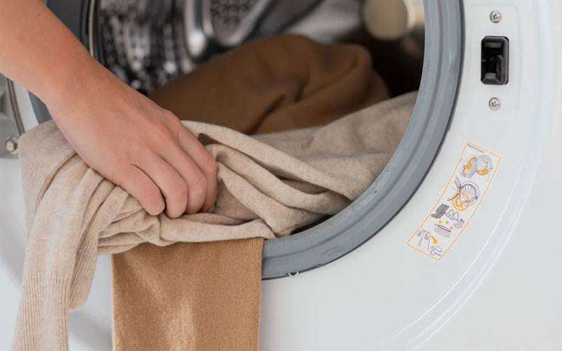نحوه شستن لباس های پشمی با ماشین لباسشویی
